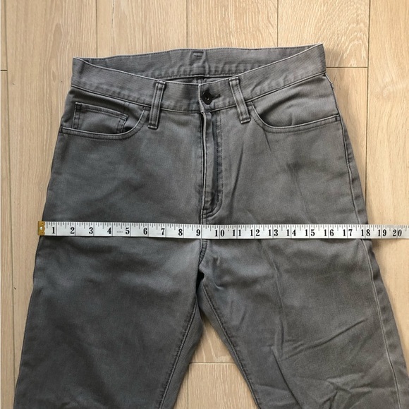 Uniqlo Gray Cropped Straight-Leg Jeans Women’s - Picture 3 of 14